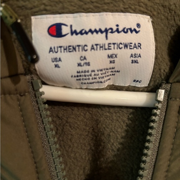 Champion hoodie - Picture 2 of 4
